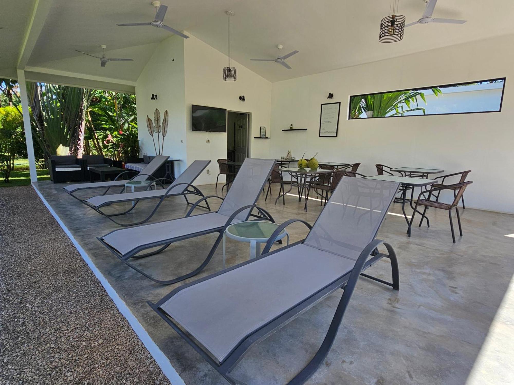 Seahorse Resort Tamarindo Bagian luar foto